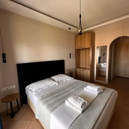 Panorama Hideaway Apart-hotel 3*