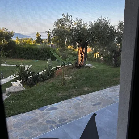 Apart-hotel Panorama Hideaway 3*
